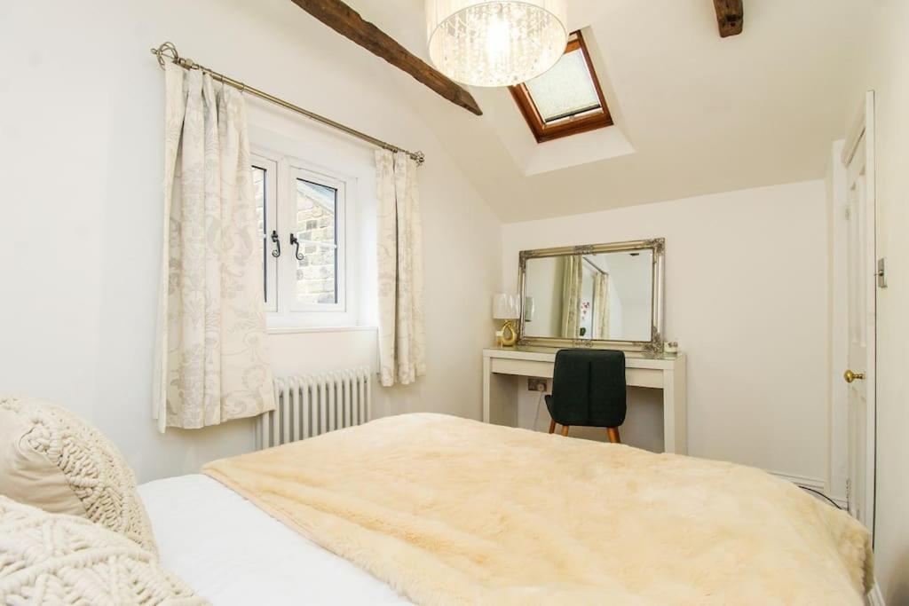 Millstone Cottage Newmillerdam Hill Top Extérieur photo