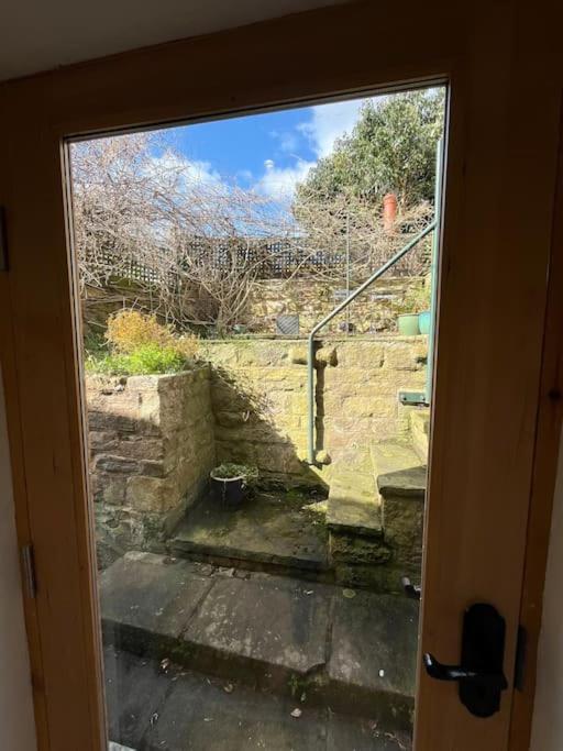 Millstone Cottage Newmillerdam Hill Top Extérieur photo